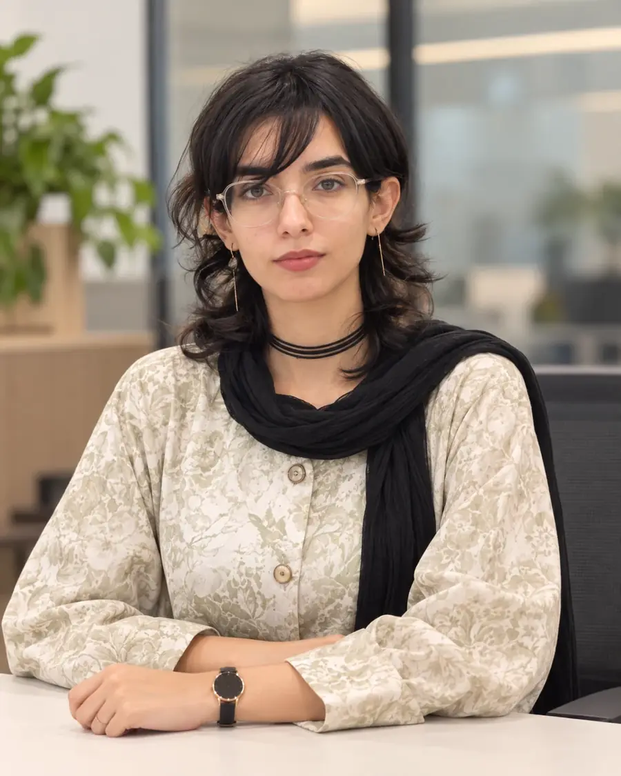 خانم هاشم‌آبادی برنامه‌نویس WebTechs